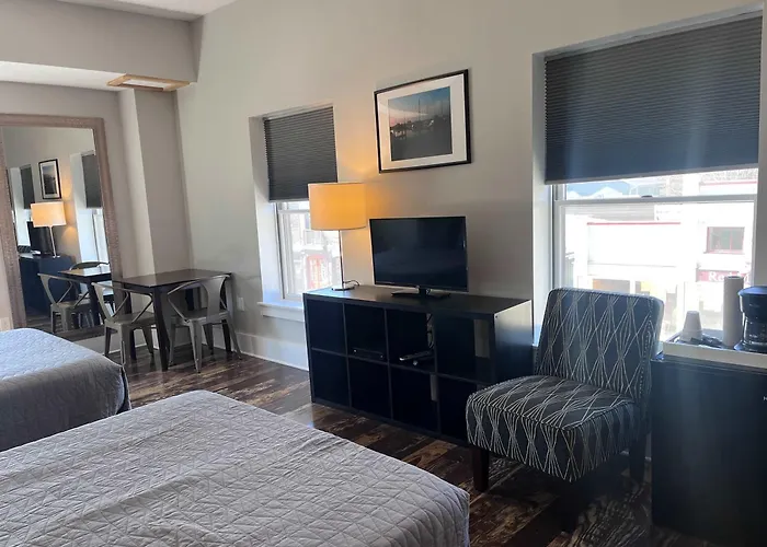 Northport Inn Boutique Hotel Room 9